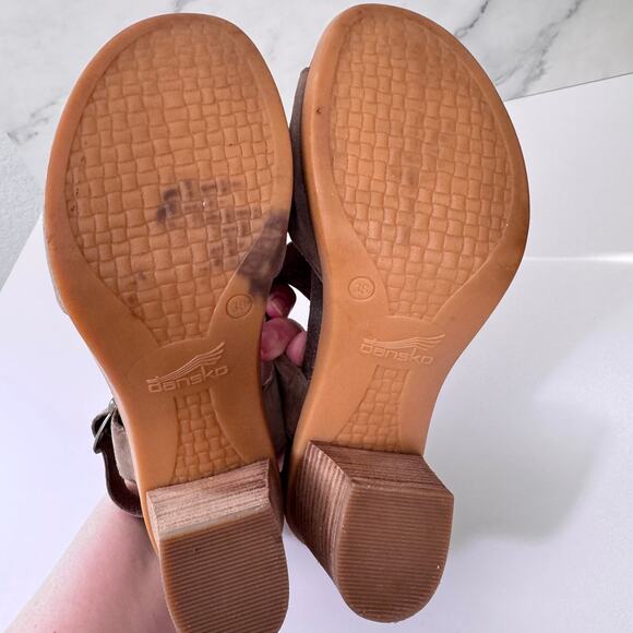 Dansko Womens Deandra Slingback Studded Sandals Size 38 / 7.5-8 Leather Shimmer - Picture 9 of 9